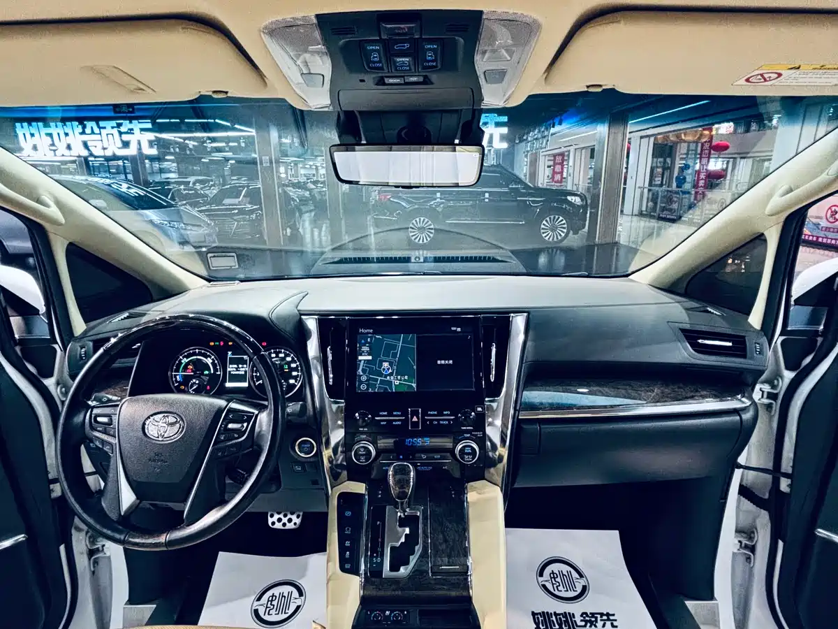 Toyota Alphard 2021 Hybrid 2.5L Premium фото 8