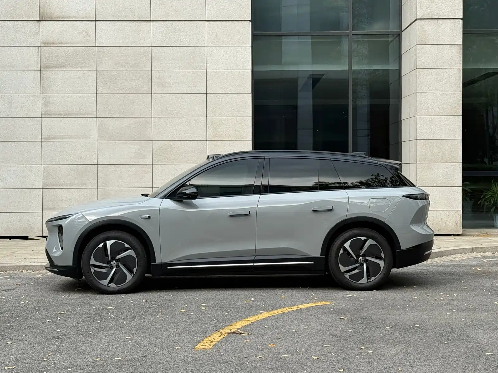 Фото 4 - NIO ES6