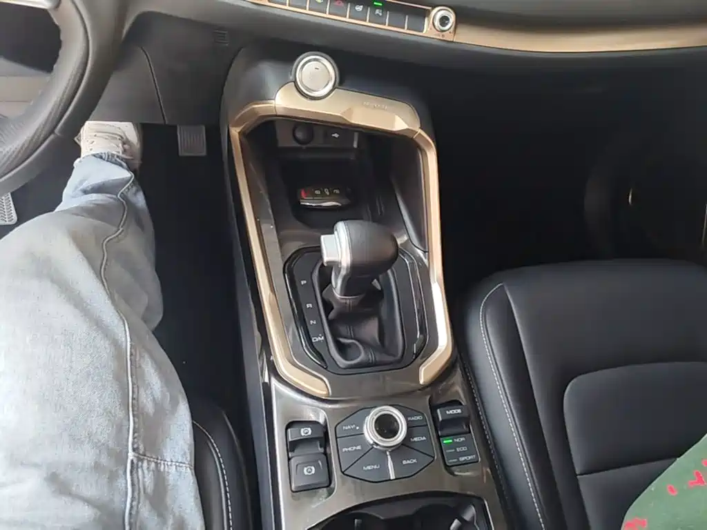 Photo 14 - Haval H6