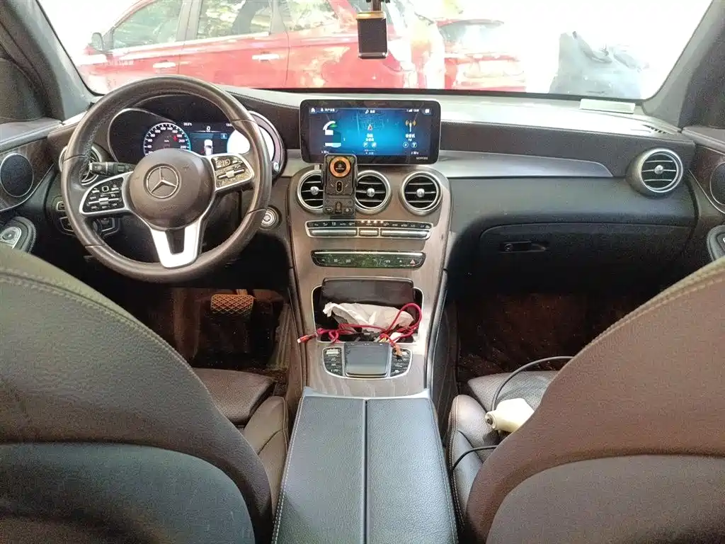 Mercedes-Benz GLC 2020 Facelift GLC 260 L 4MATIC Luxury фото 13
