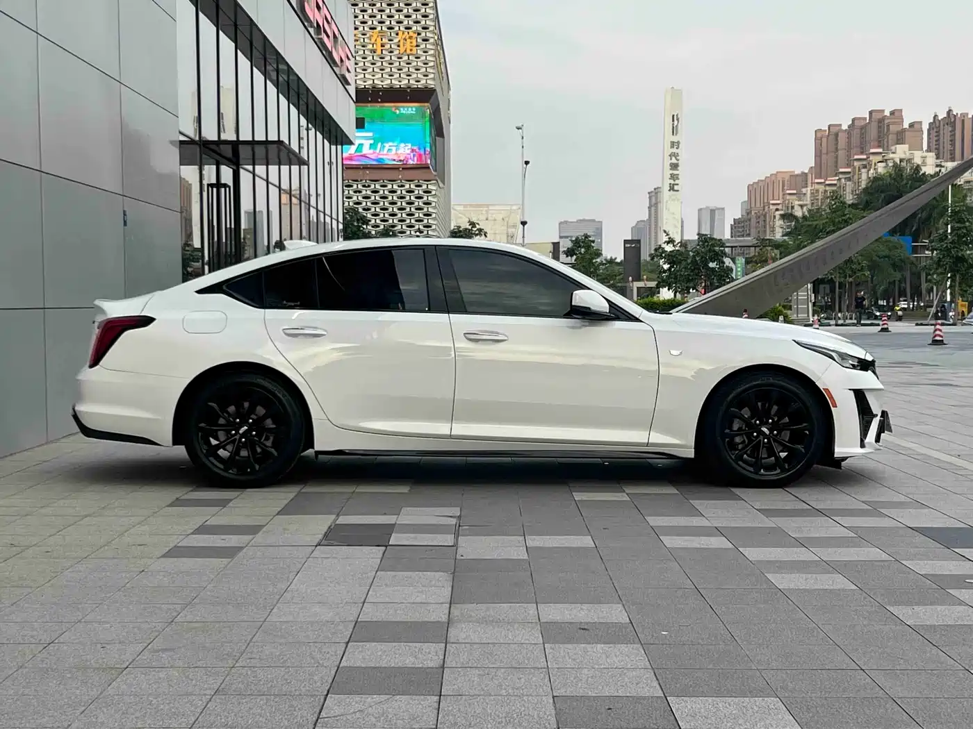 CADILLAC CT5
