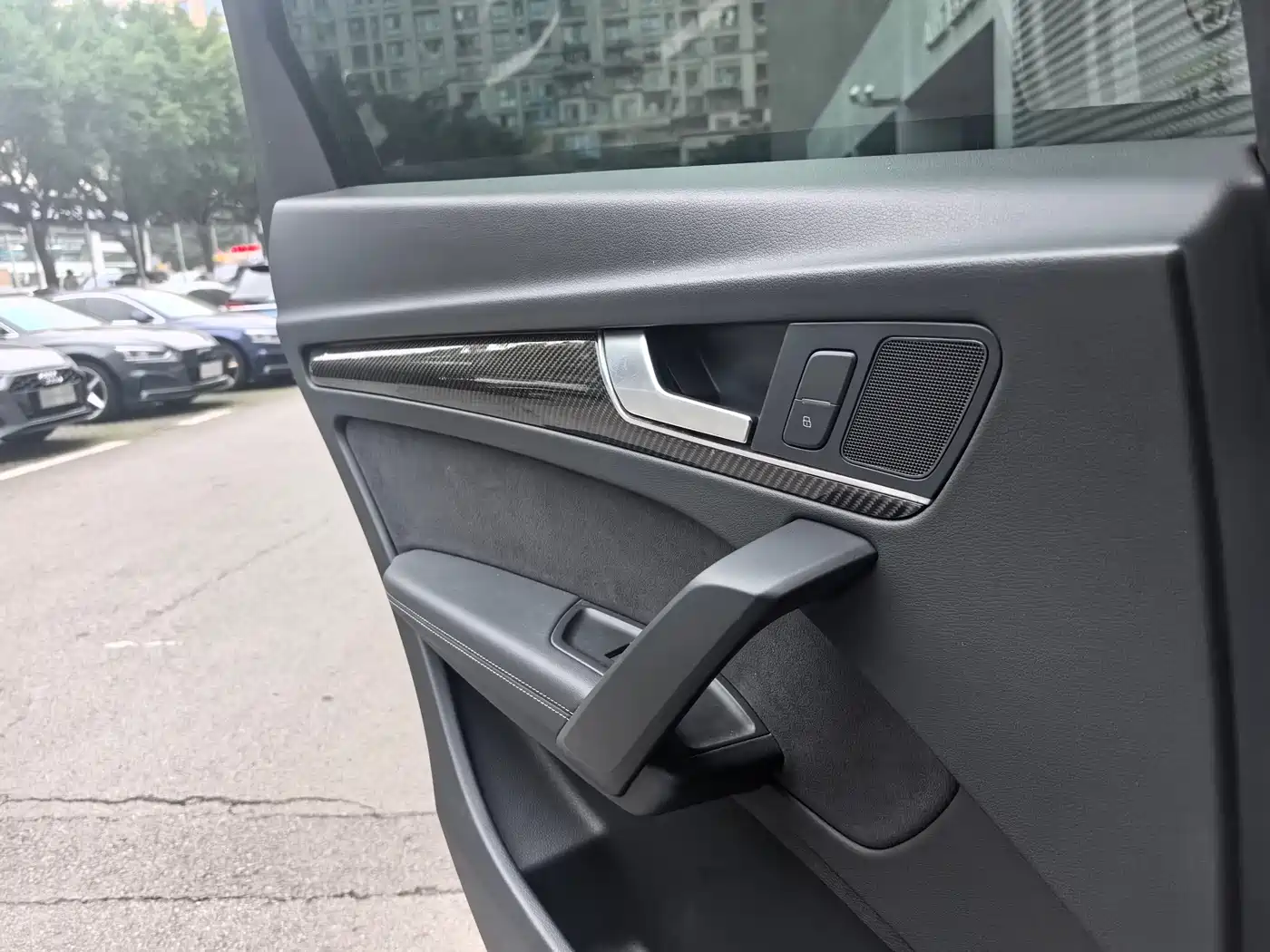 Audi Q5L Sportback 2021 40 TFSI Luxury фото 9
