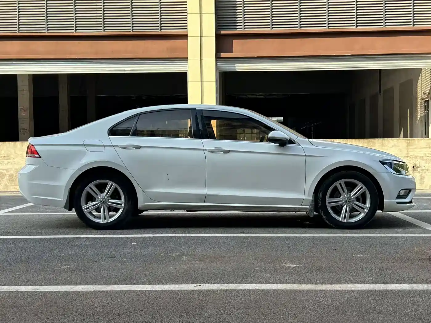 Volkswagen Lamando 2018 280TSI DSG Comfort Edition фото 3