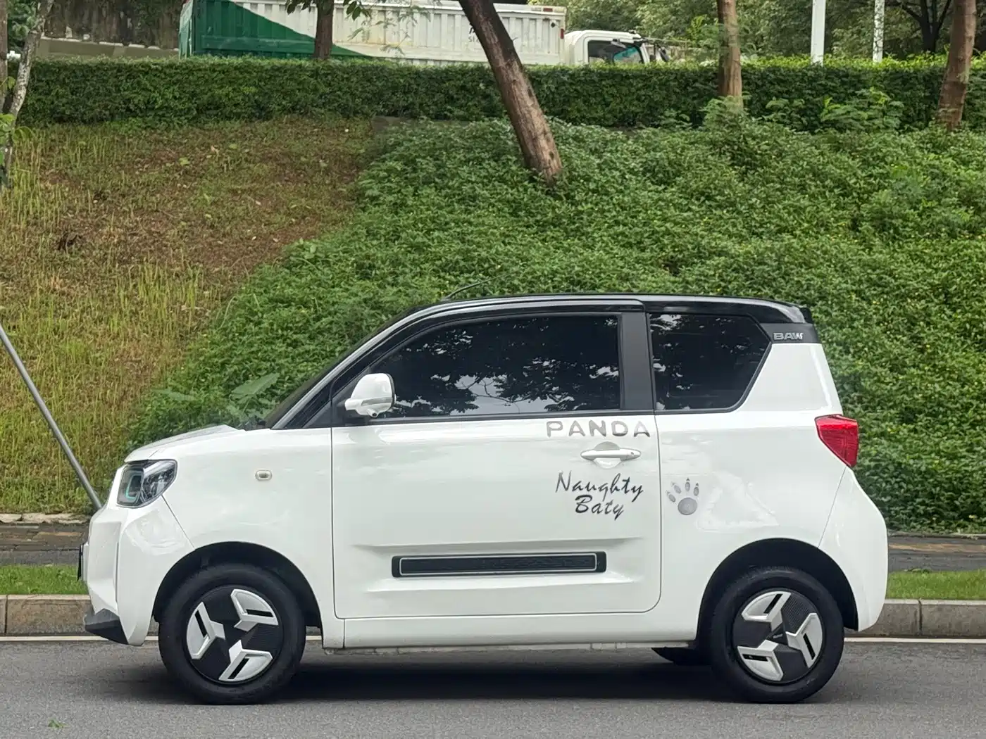 BAW (Beijing Automobile Works) Yuanbao 2023 2022 Smart Cute Edition