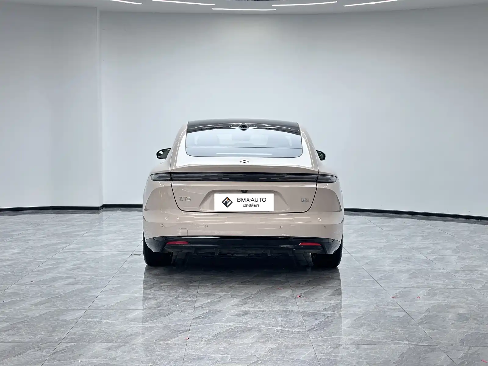 Фото 6 - NIO ET5