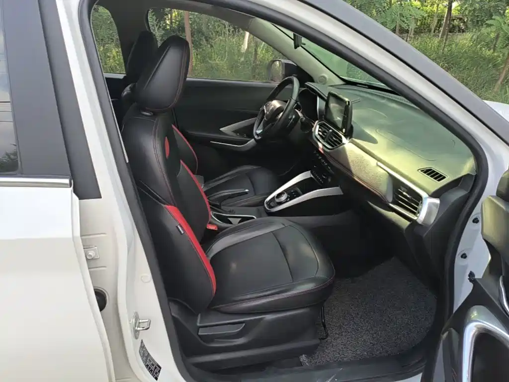Photo 25 - Baojun 510