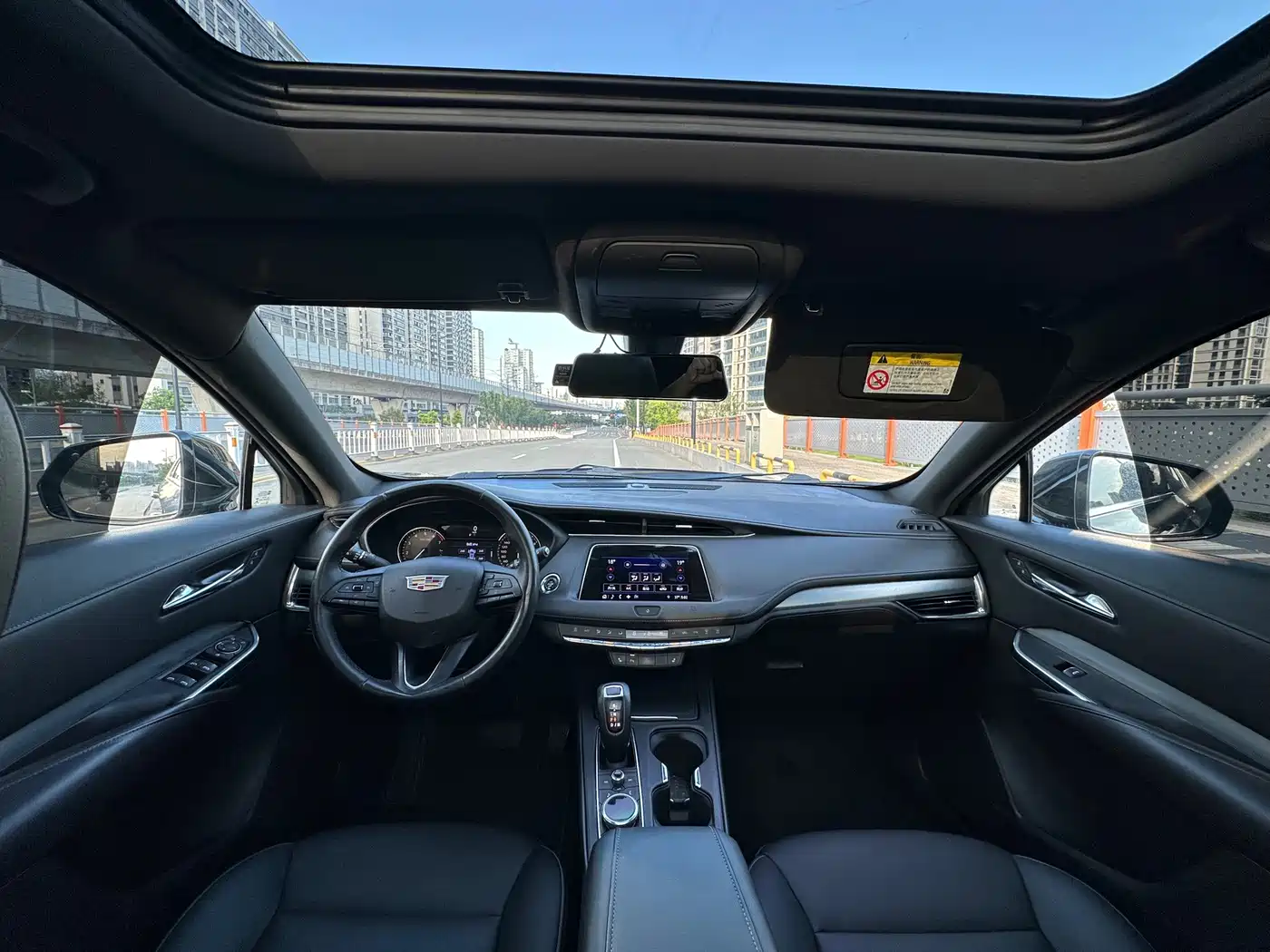 Фото 7 - Cadillac XT4