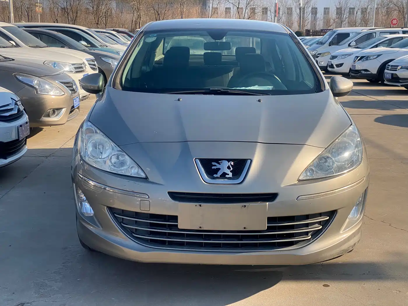 Peugeot 408 2011 1.6L Manual Comfort Edition фото 2