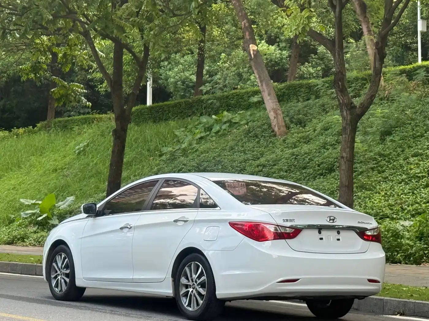 Hyundai Sonata 2013 2013 2.0L Automatic Luxury Edition