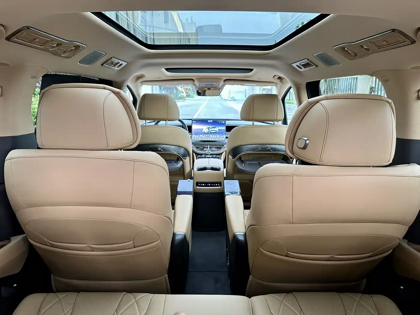 Denza D9 2025 DM-i Smart Driving Edition 1020 AWD Flagship фото 16