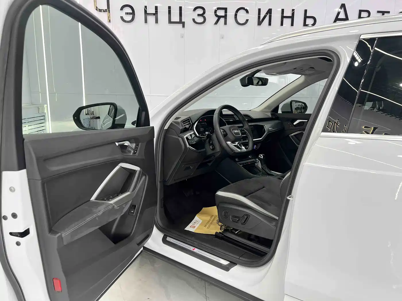 Audi Q3 2022 35 TFSI Fashion Dynamic фото 7