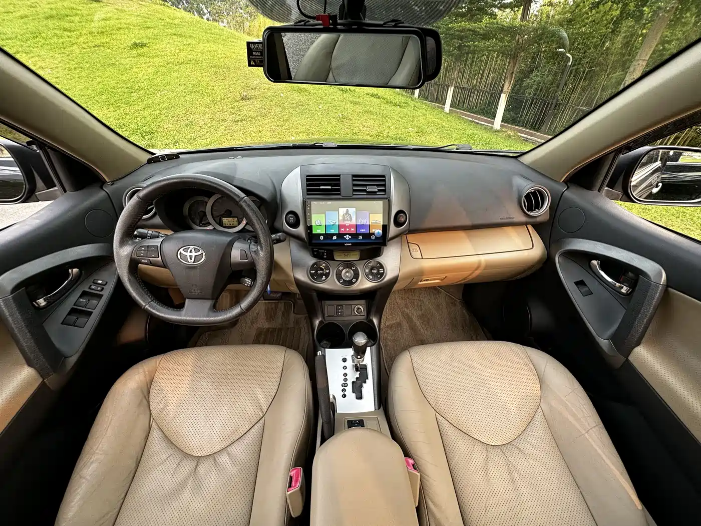 Toyota RAV4 Rongfang 2012 Styling Edition 2.4L Automatic 4WD Luxury фото 16