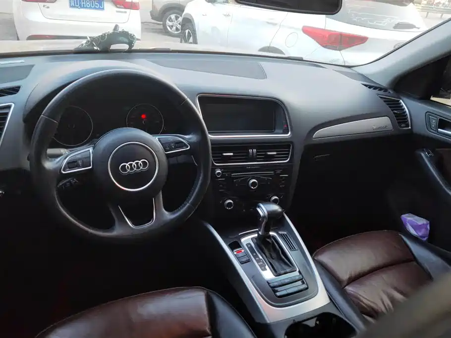 Audi Q5 2016 40 TFSI Technology Model фото 12