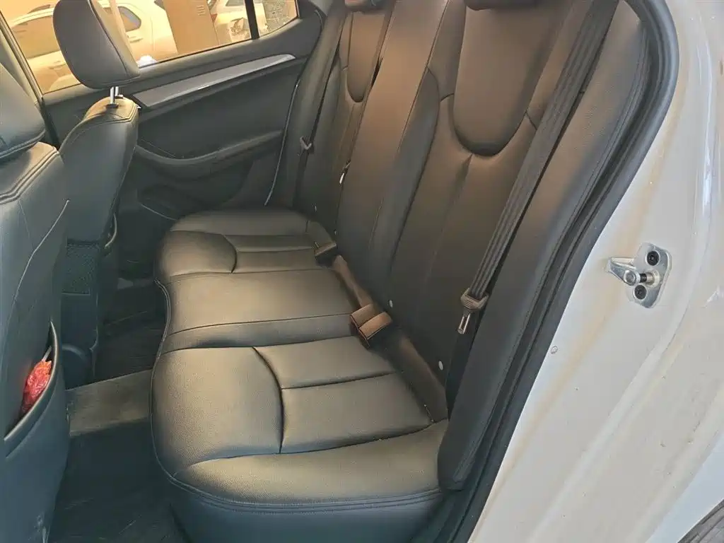 Roewe 360 2018 2018 PLUS 1.5L Automatic Exclusive Edition