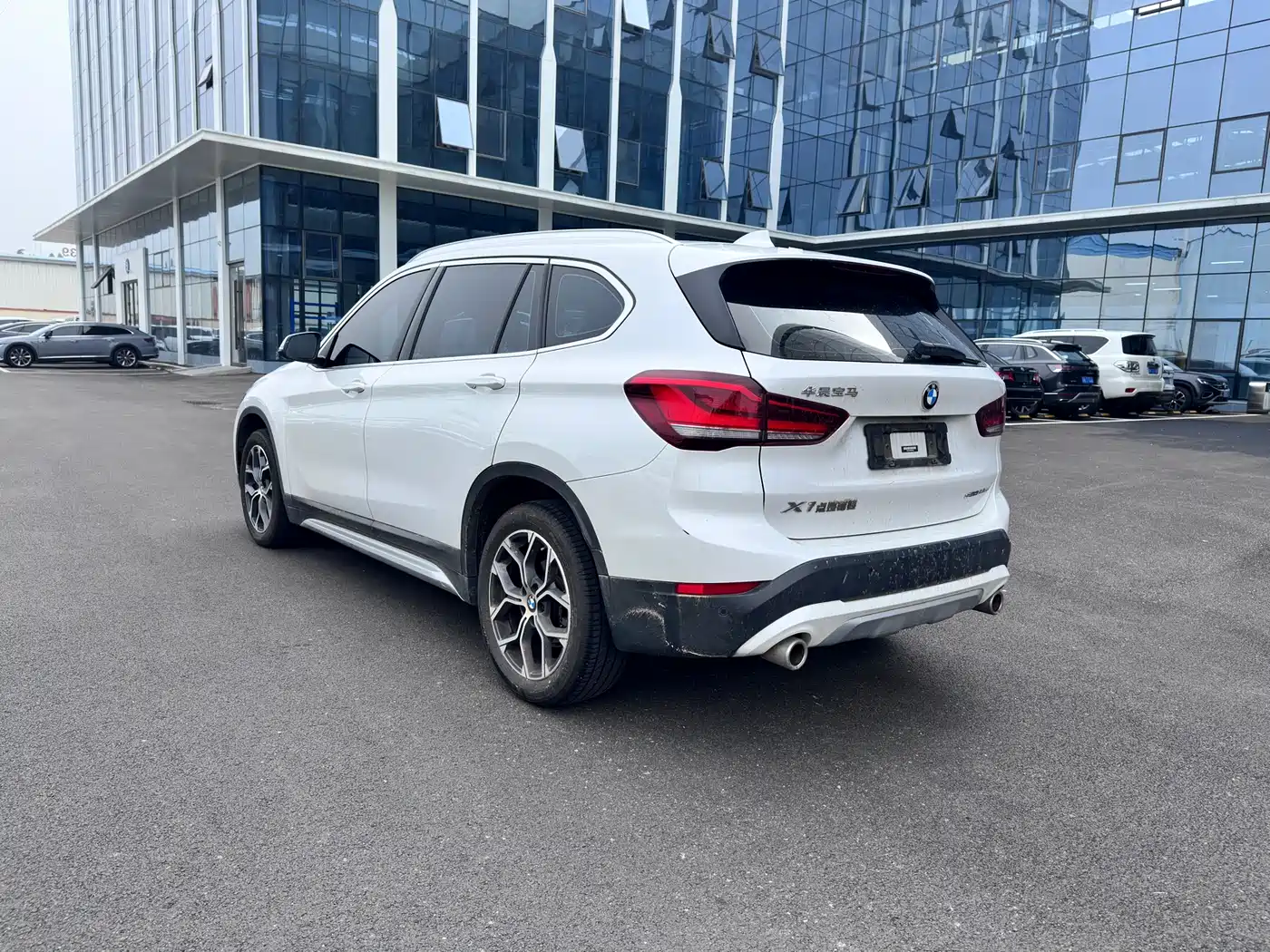 BMW X1 2022 sDrive20Li Fashion фото 15