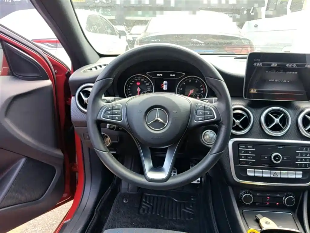 Mercedes-Benz A-Class (Import) 2018 A 200 Sport фото 7