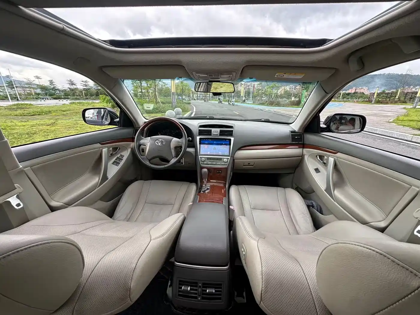 Toyota Camry 2013 200G Classic Luxury Edition фото 12