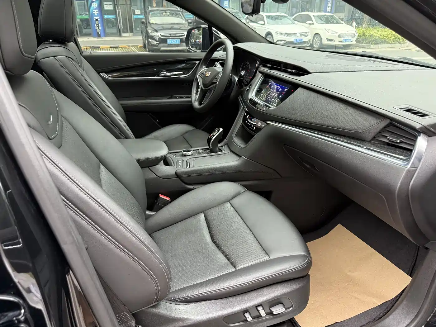 Cadillac XT5 2020 28T Luxury Model фото 16