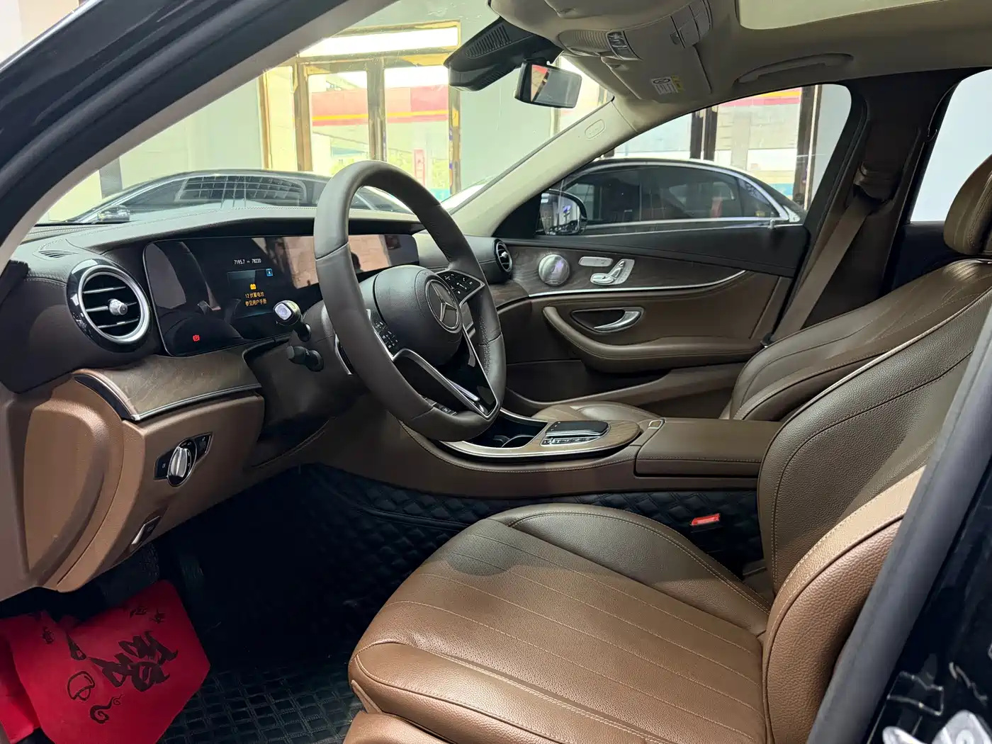 Mercedes-Benz E-Class 2021 E 300 L Fashion фото 4