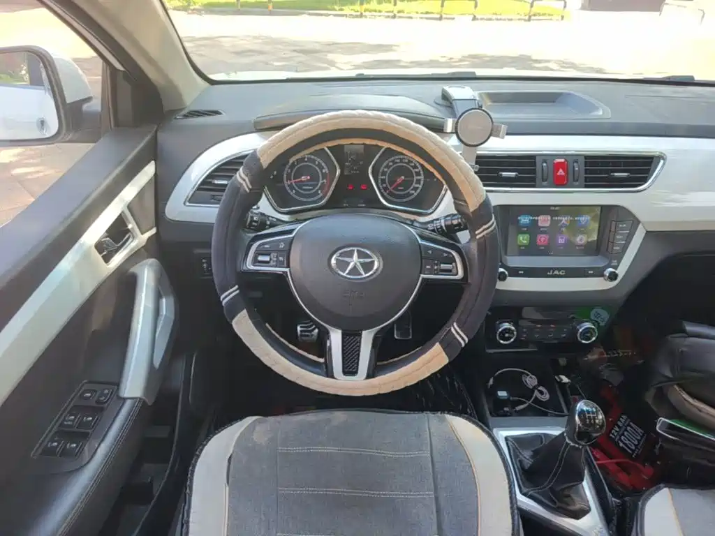 JAC Motors Refine S2 2016 2015 1.5L Manual Luxury