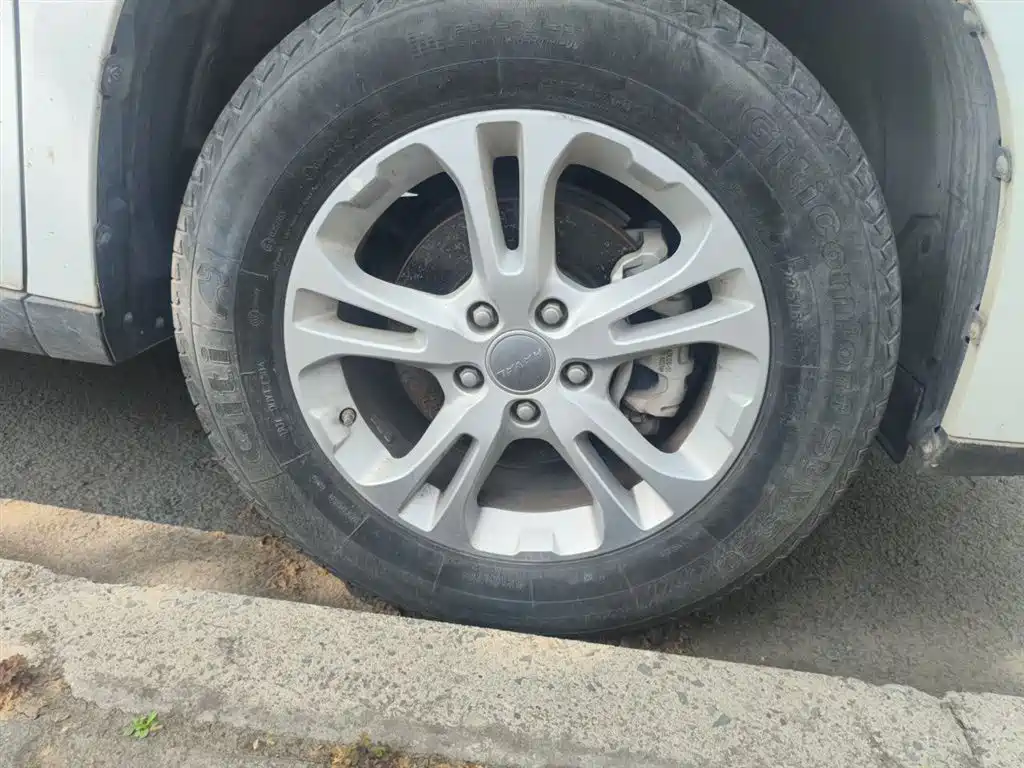 Haval M6 2018 1.5T Manual 2WD Elite фото 24