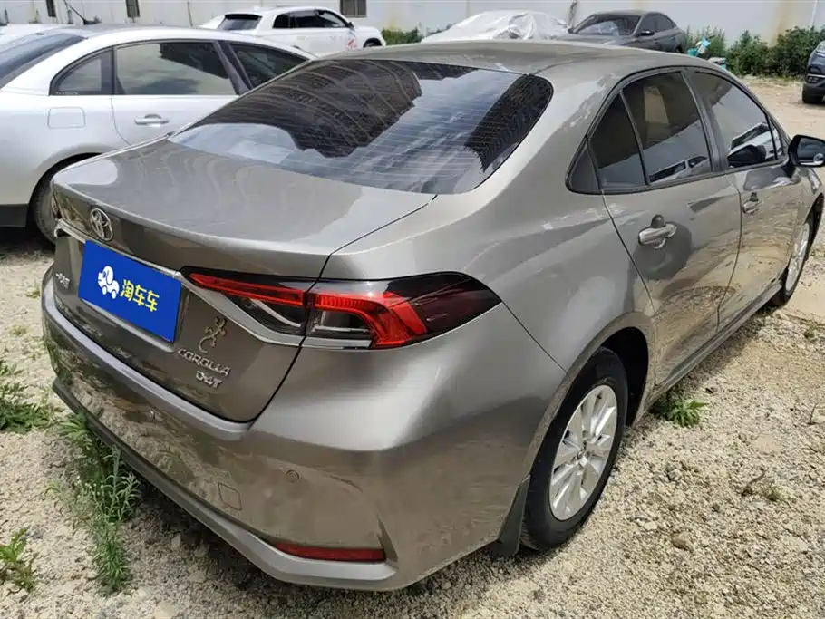 Toyota Corolla 2019 1.2T S-CVT GL Pioneer Edition фото 3