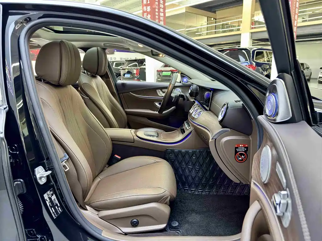 MERCEDES-BENZ E CLASS