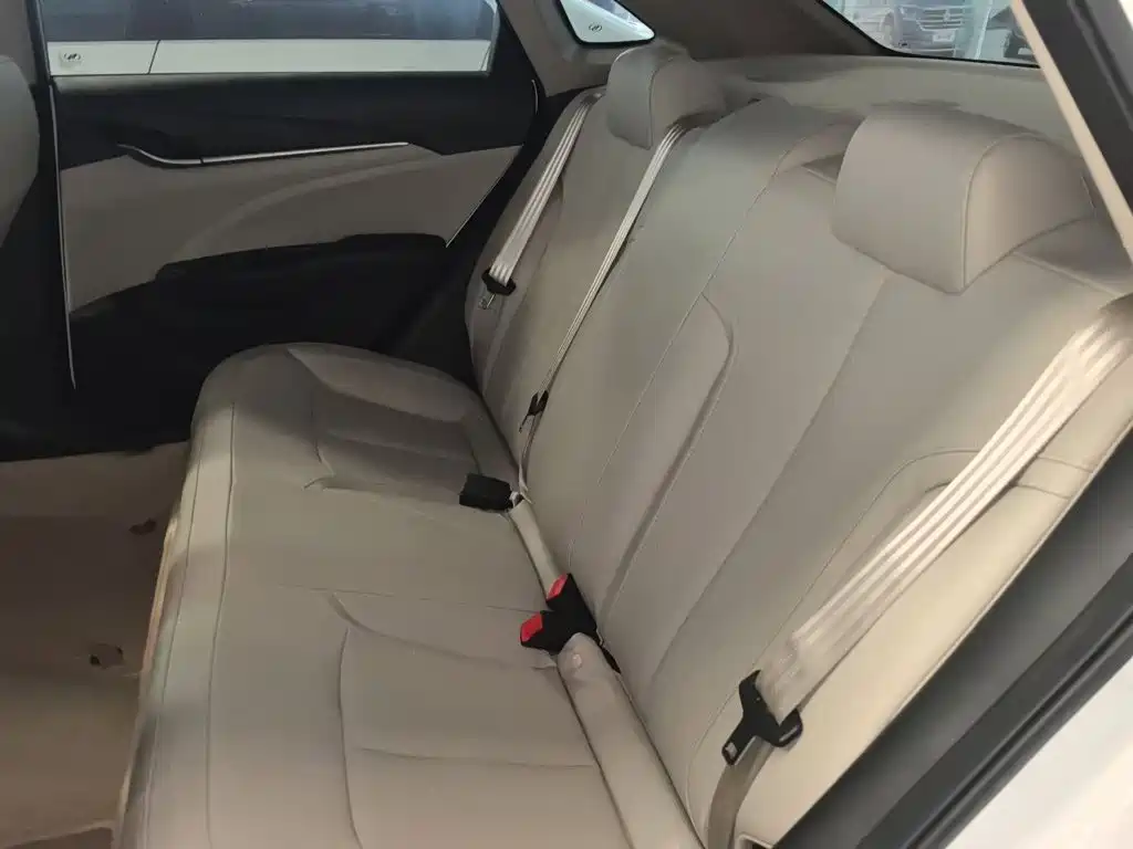 Фото 13 - Buick Excelle