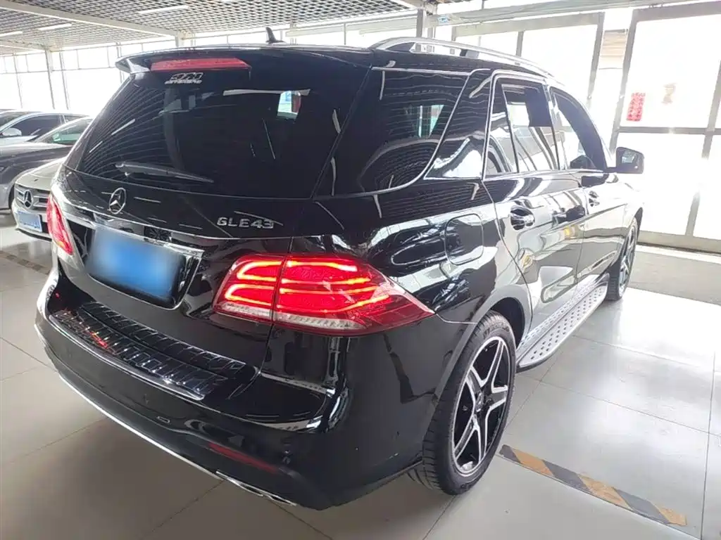 Mercedes-Benz GLE AMG 2017 AMG GLE 43 4MATIC фото 7