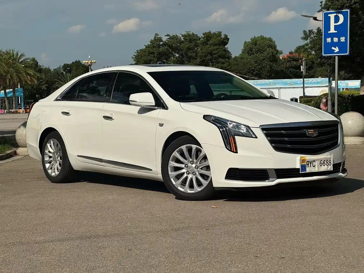 Cadillac XTS 2019 2018 28T Technology