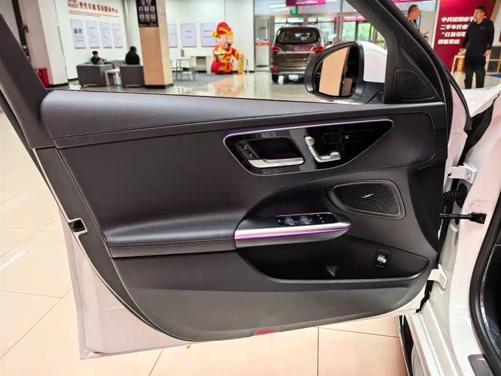 Mercedes-Benz C-Class 2025 Facelift C 260 L Sport Edition фото 6