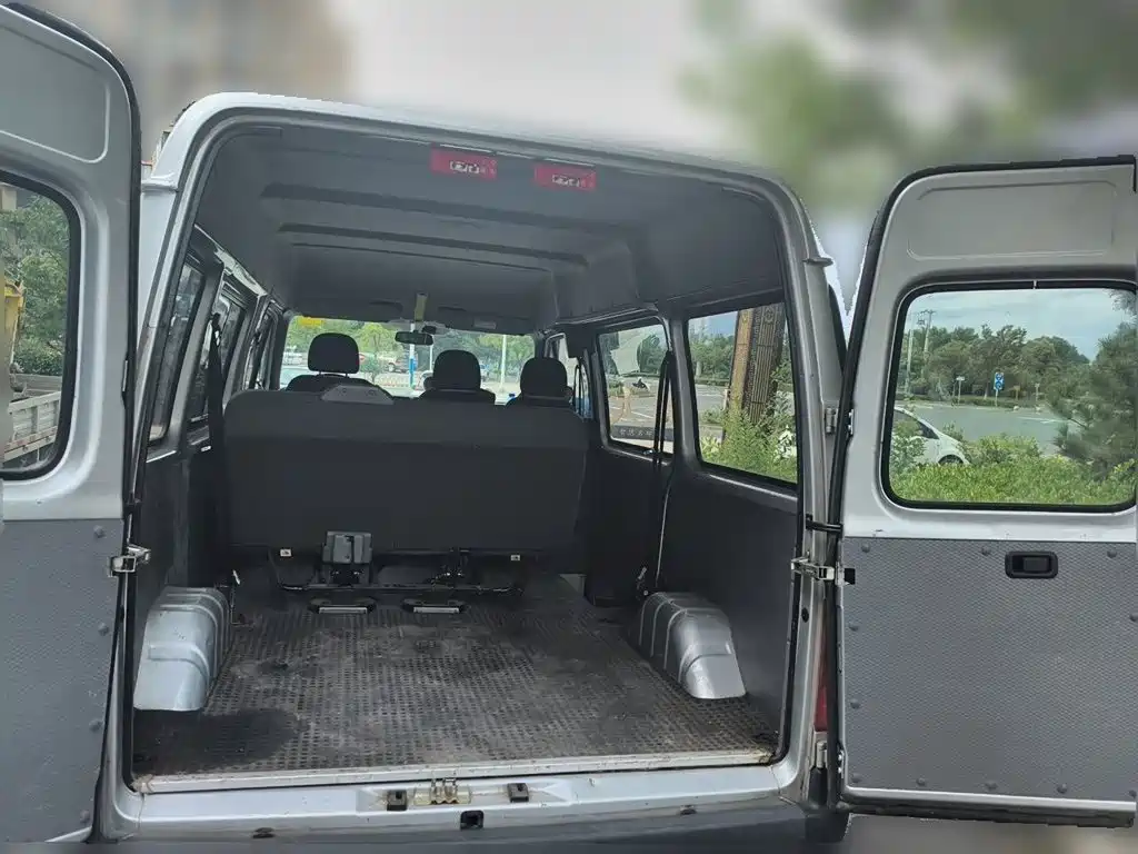 Jiangling Tesun 2022 2021 2.8T Space King Standard Short Wheelbase Medium-High Roof 6-Seater Diesel China VI JX493