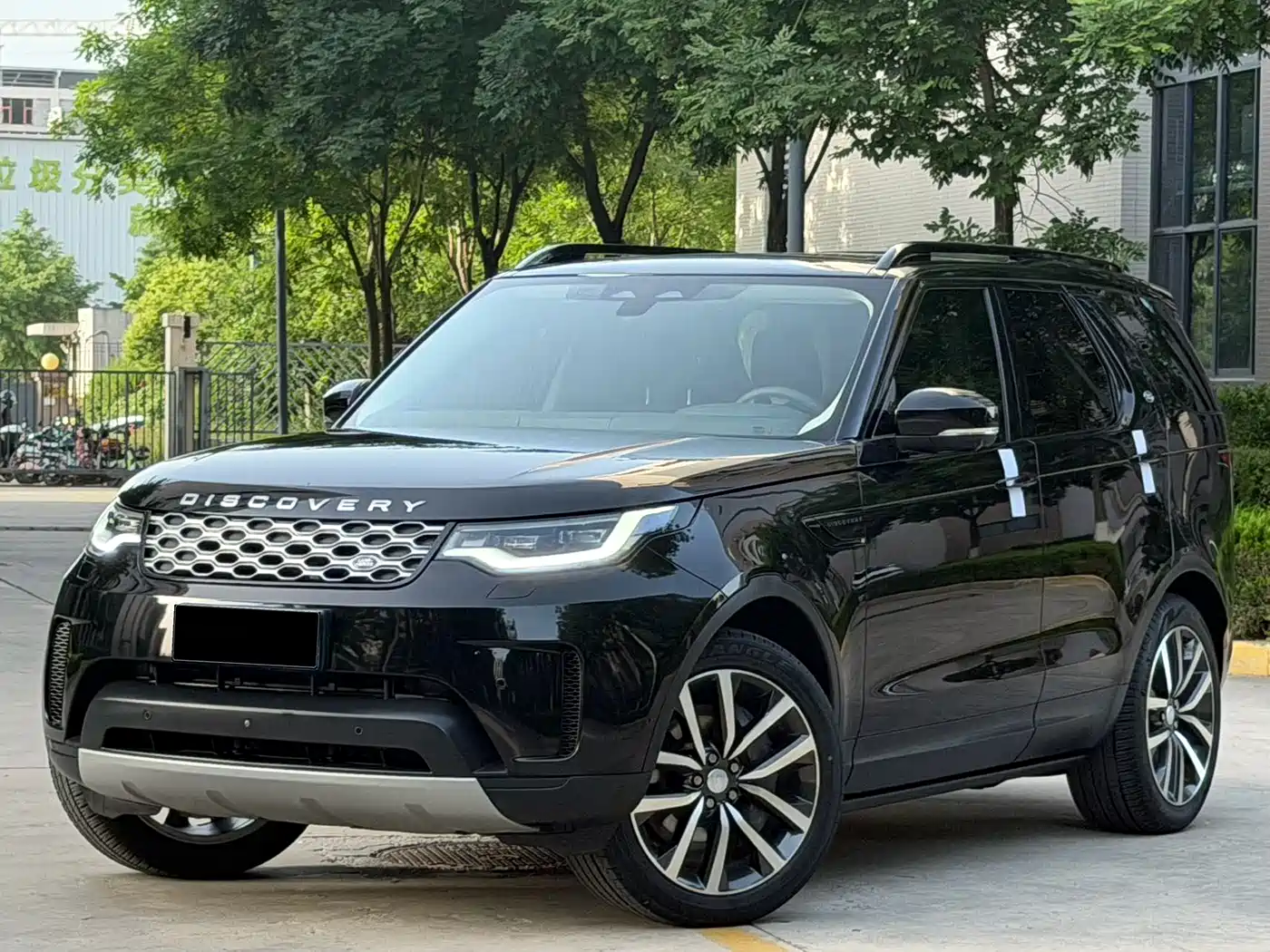 Land Rover Discovery 2024 Model 360PS S