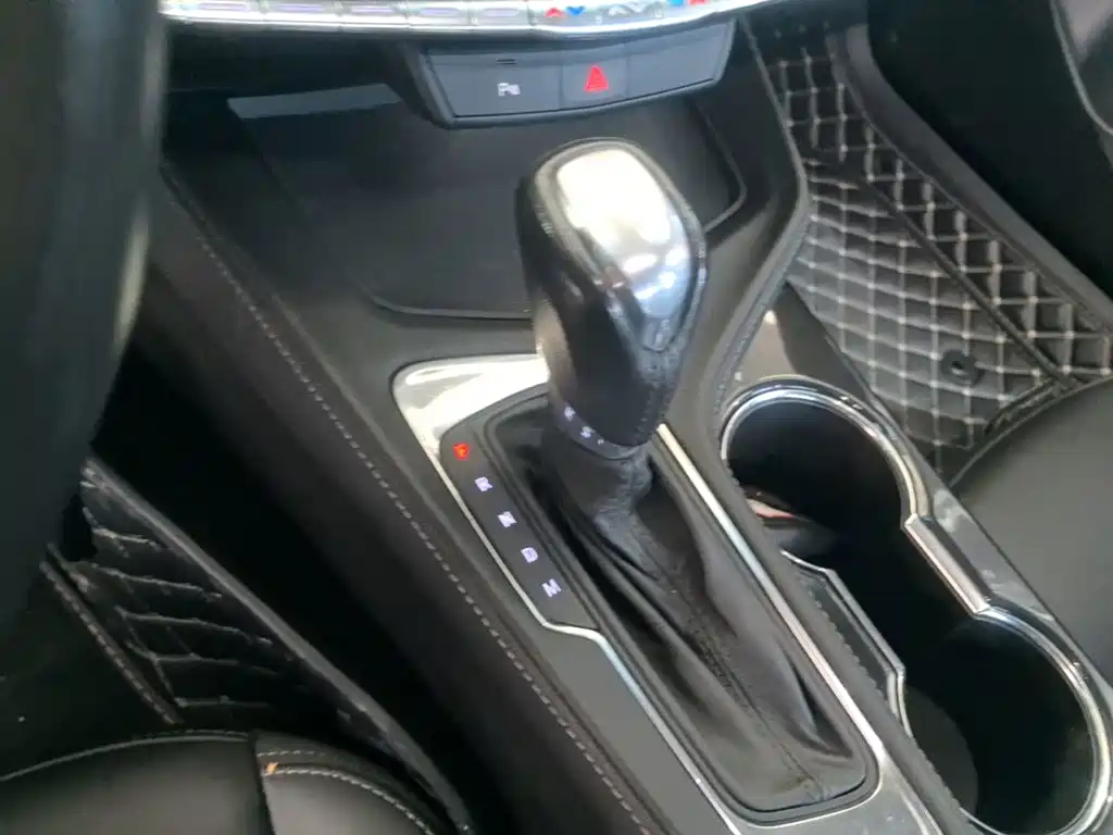 Фото 14 - Cadillac CT4