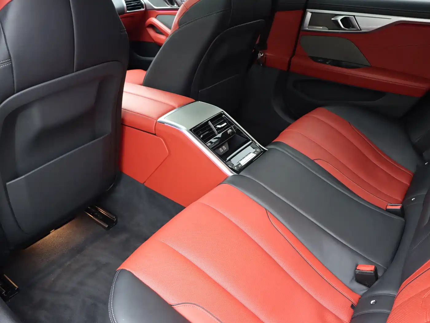 BMW 8 Series 2019 840i Gran Coupe M Sport фото 14