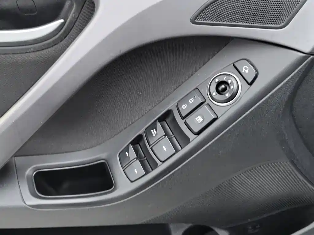 Hyundai Langdong 2017 2016 1.6L Manual Premium Edition