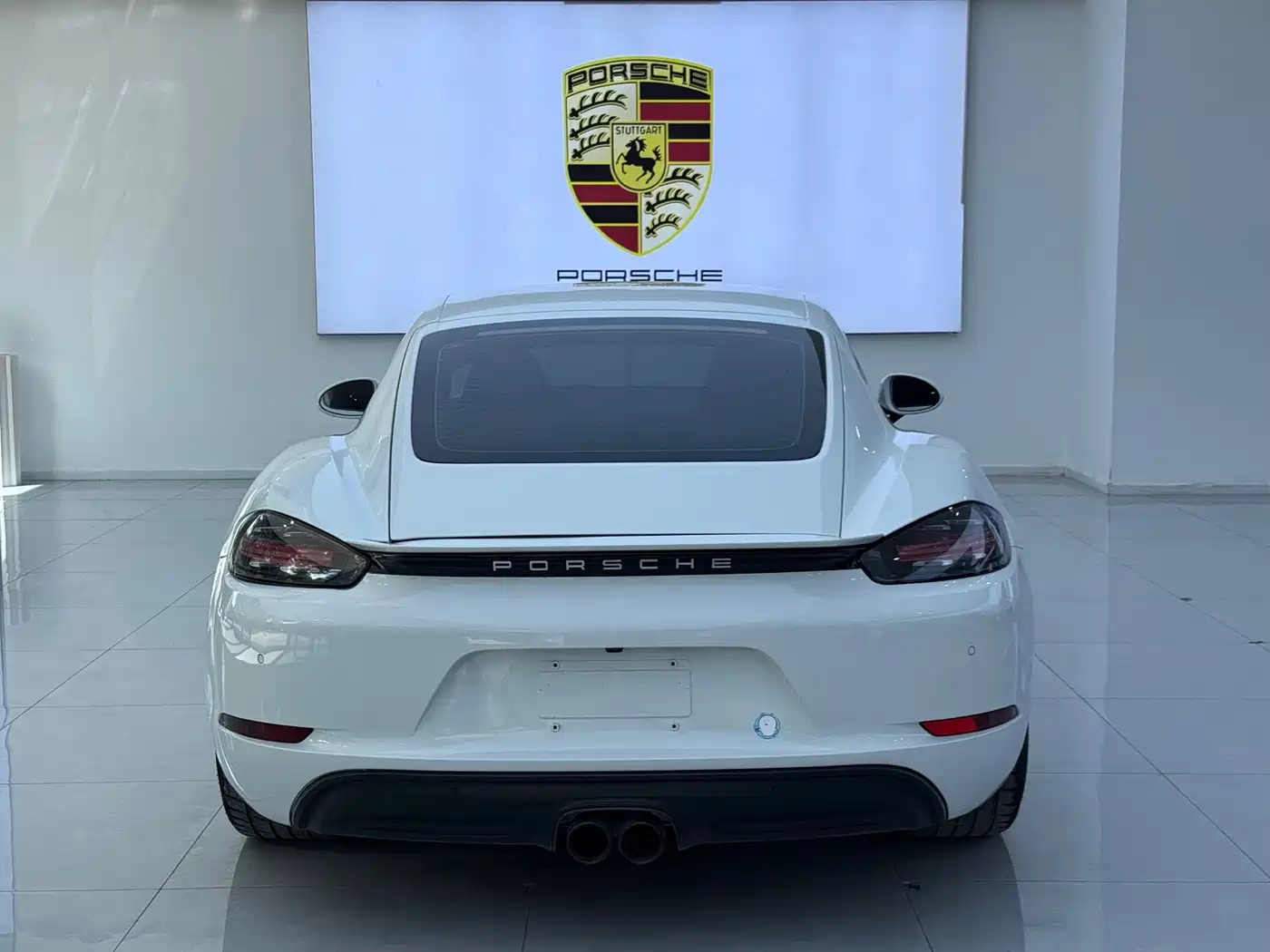 Porsche 718 2018 Cayman 2.0T фото 5