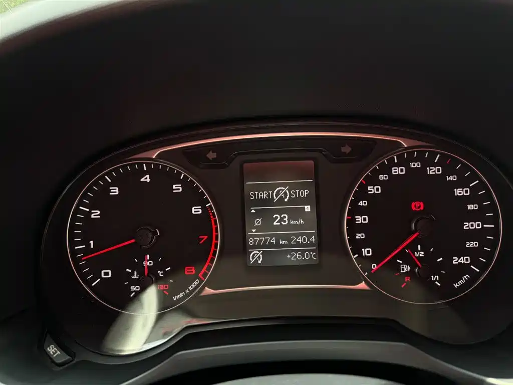 Audi A1 2017 2016 30 TFSI Sportback Design Style Edition