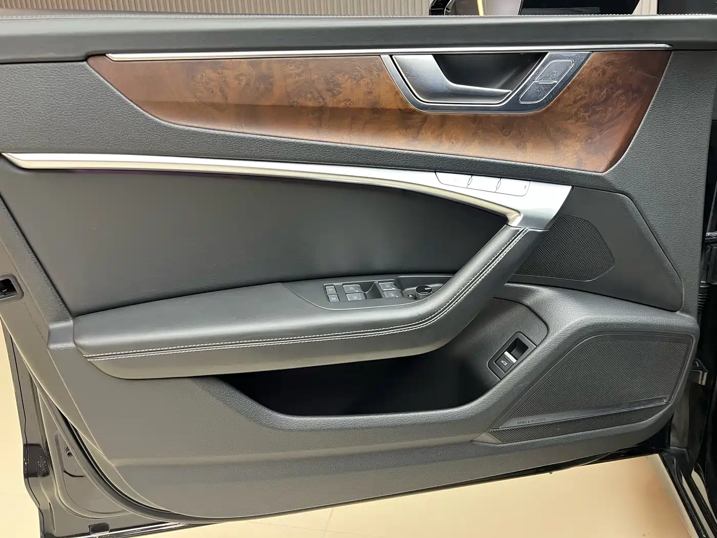 Audi A6L 2023 55 TFSI quattro Premium Dynamic фото 11