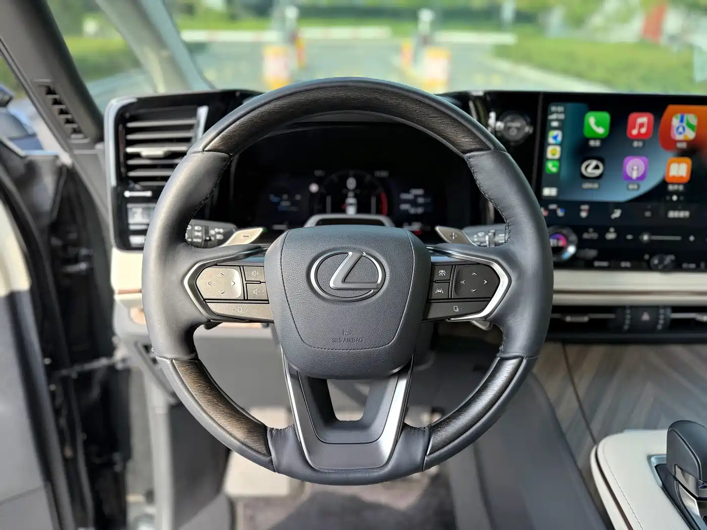 Lexus LM 2024 2023 500h 6-Seater Prestige Edition