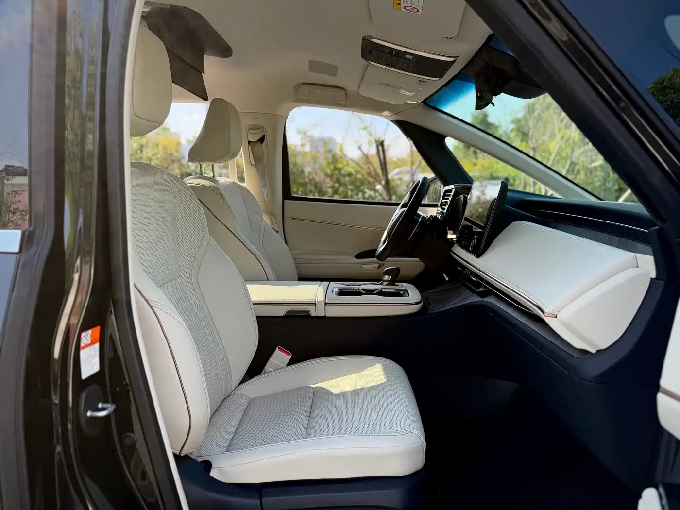Lexus LM 2024 2023 500h 6-Seater Prestige Edition