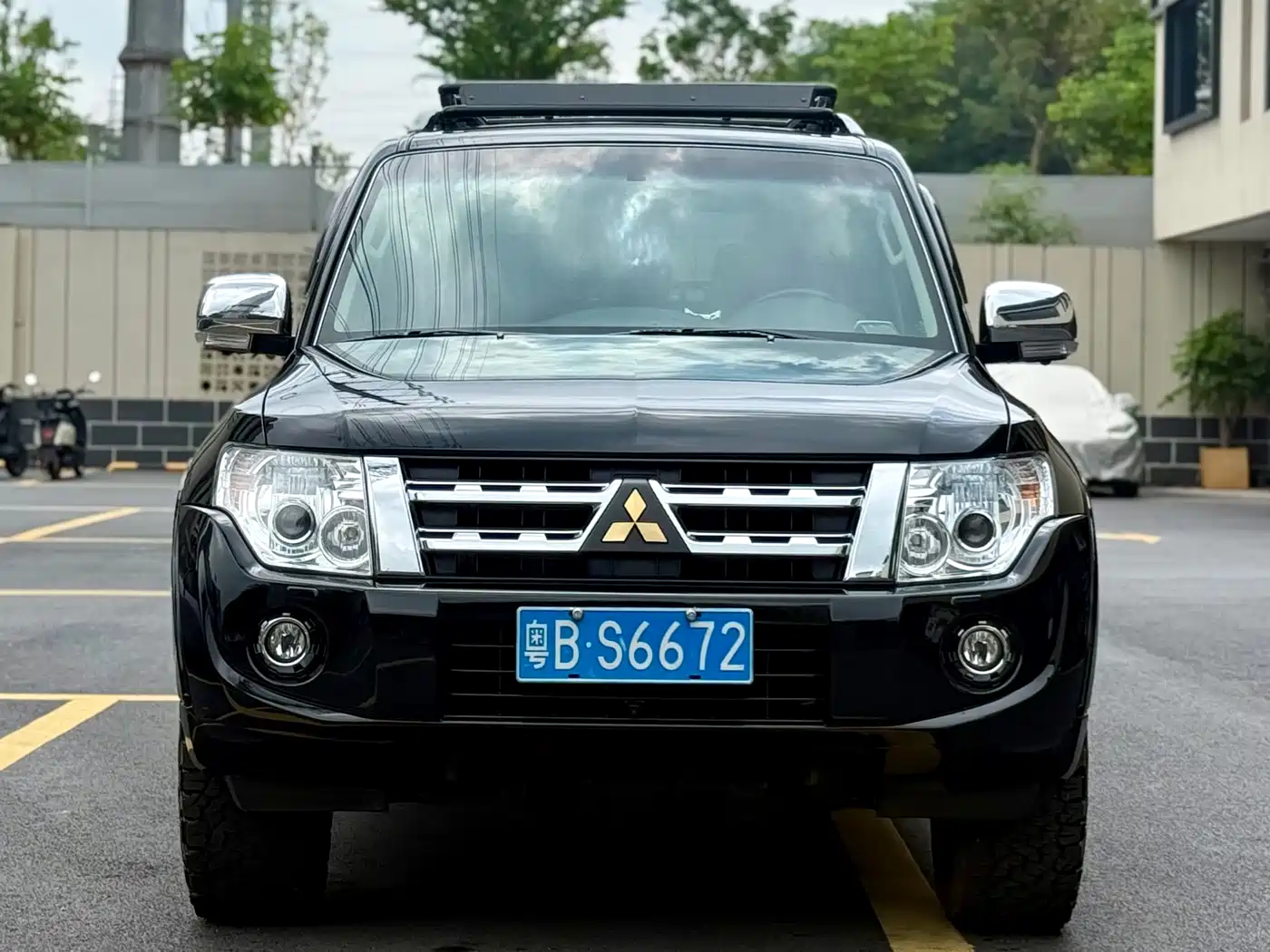 Mitsubishi Pajero (Import) 2012 3.0L Elite Plus Edition фото 2