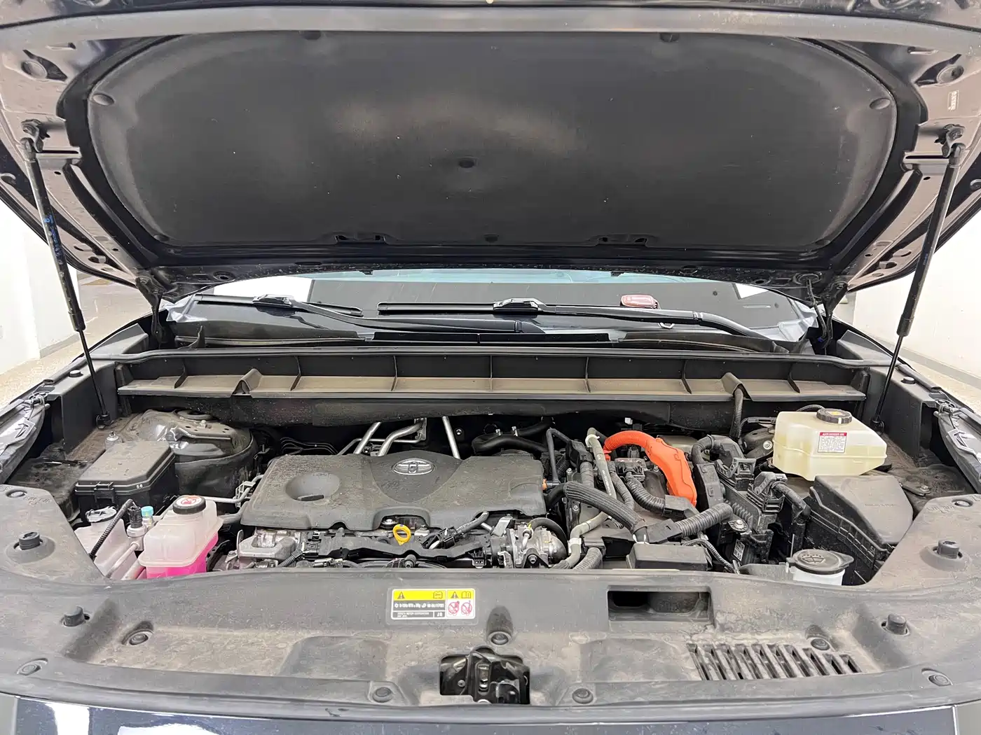 Toyota Crown Kluger 2023 2.5L HEV AWD Premium Edition фото 31