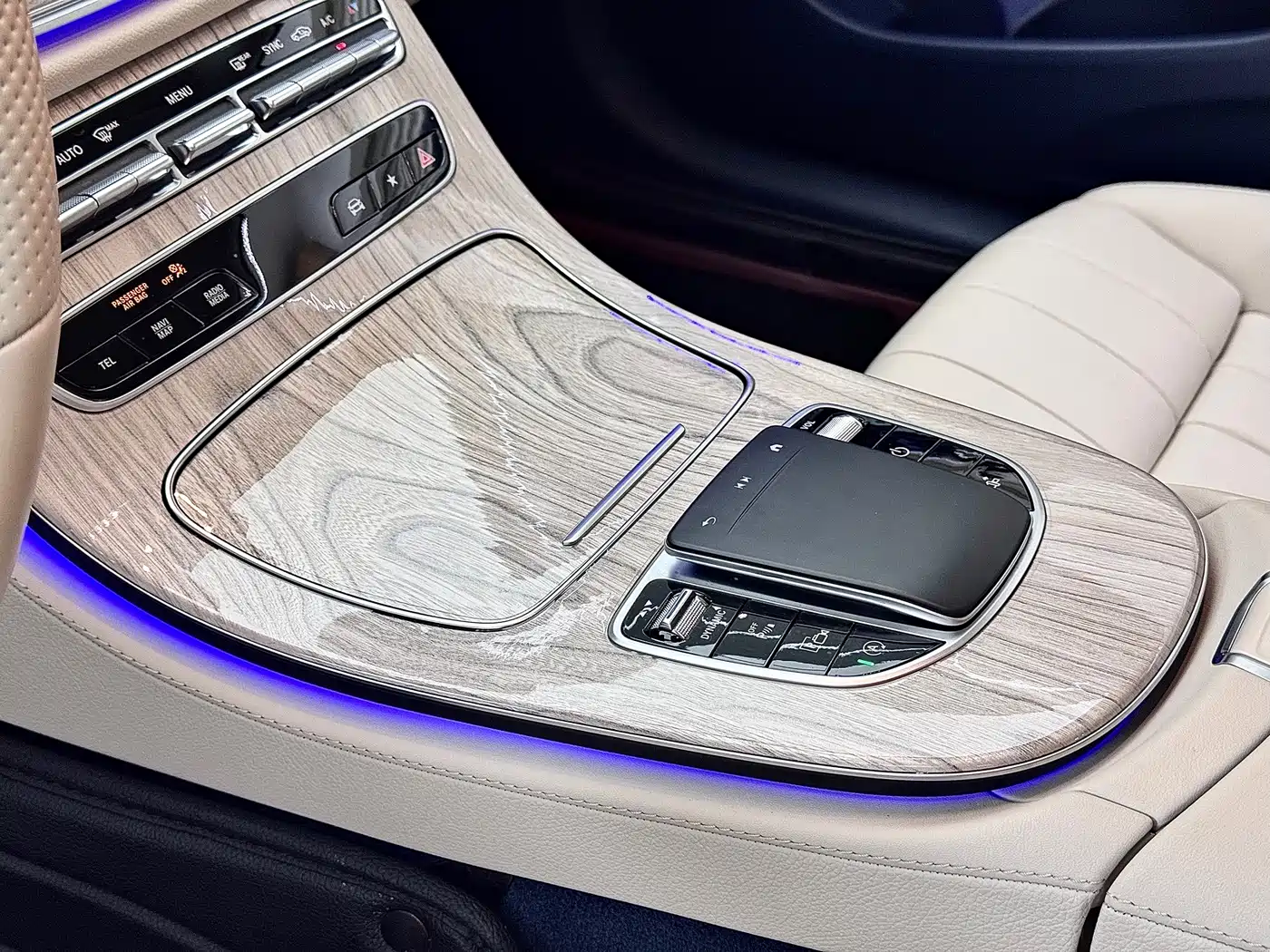 Mercedes-Benz E-Class, миниатюра 26