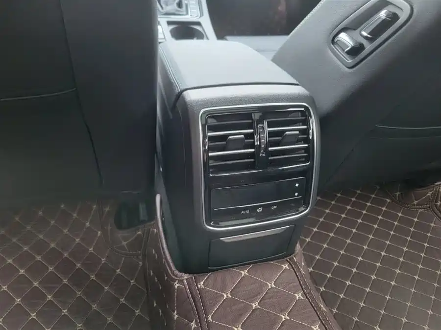 Volkswagen Magotan 2020 280TSI DSG Comfort фото 9