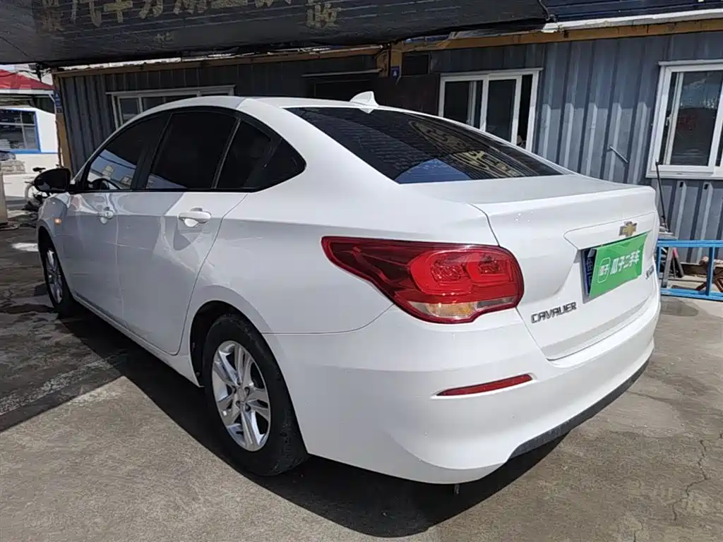 Chevrolet Cavalier 2016 1.5L Manual Enjoyment Edition фото 5