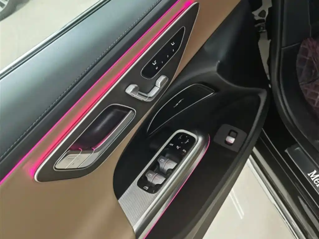 Mercedes-Benz E-Class 2024 E 300 L Fashion фото 6