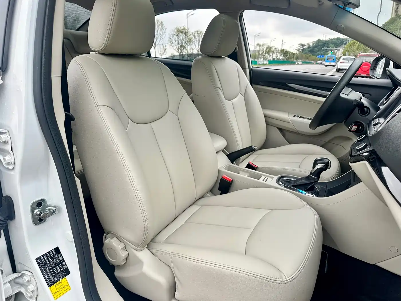 Roewe 360 2016 2015 1.5L Automatic Luxury