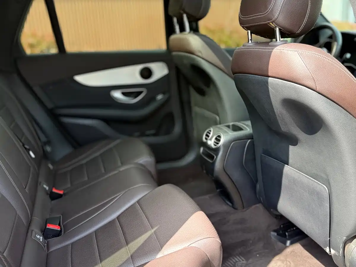 Mercedes-Benz GLC 2020 Facelift GLC 260 L 4MATIC Dynamic фото 12