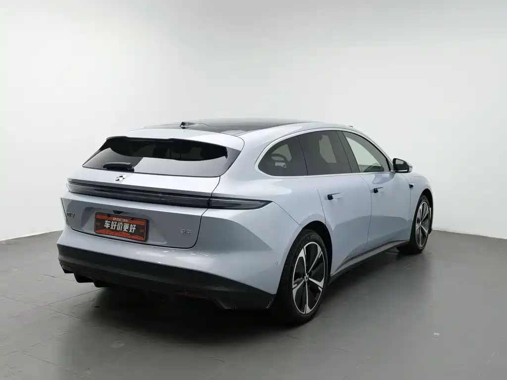 Фото 2 - NIO ET5T